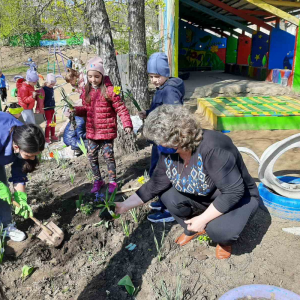 Ziua Internaţională a Mamei-Pământ