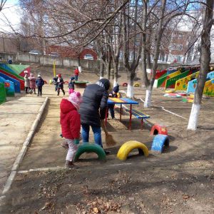 În IET nr. 30 se simte pregătirea către sosirea primăverii