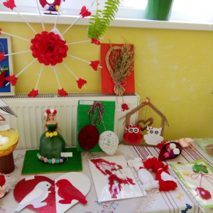 Pe aripi de vînt în zbor vine în țară MĂRȚIȘOR